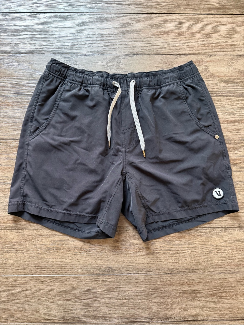 Vuori - Mens Black Drawstring Athletic Shorts